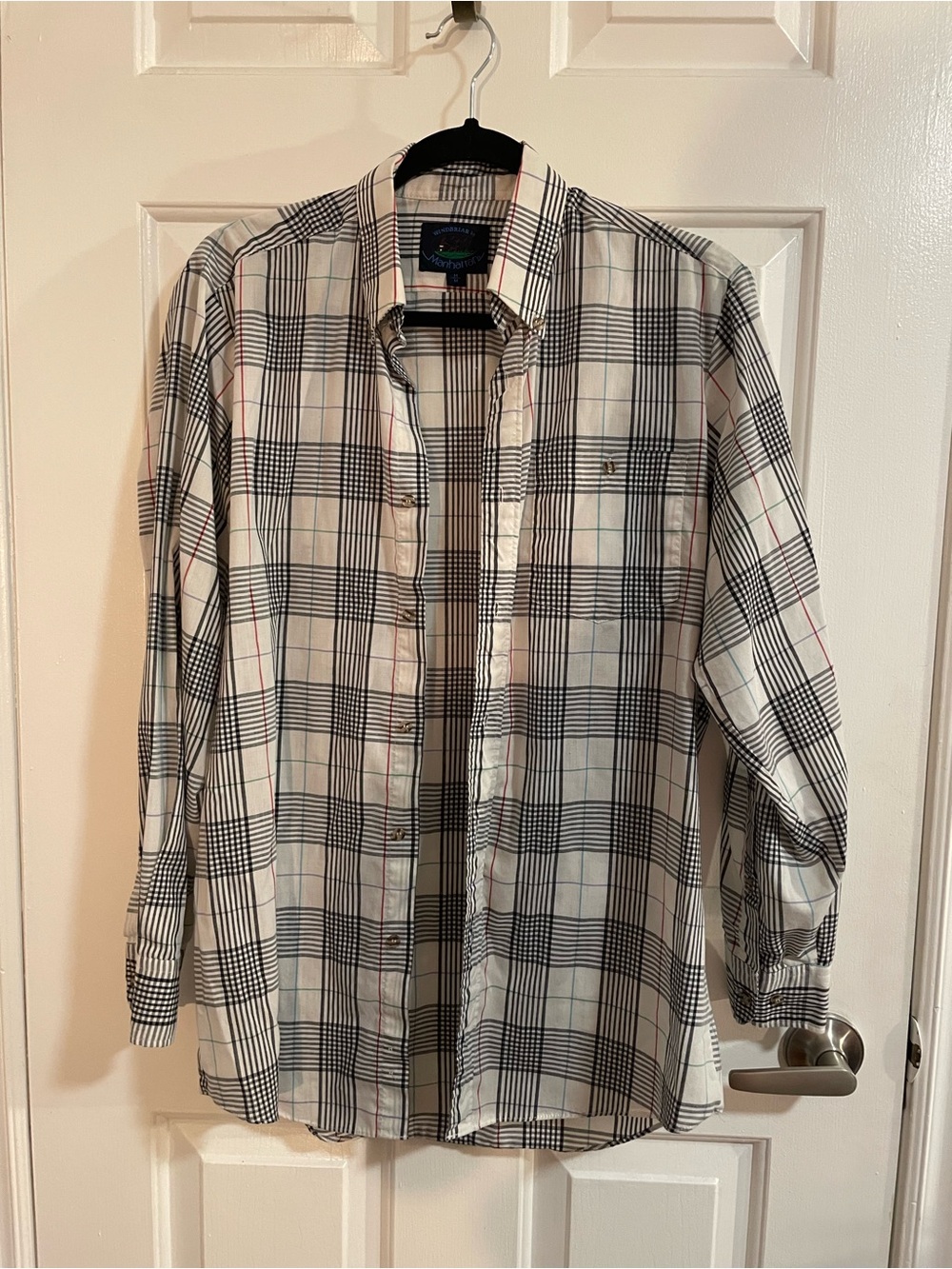 Men's White Plaid Long-Sleeve Button-Down Shirt
